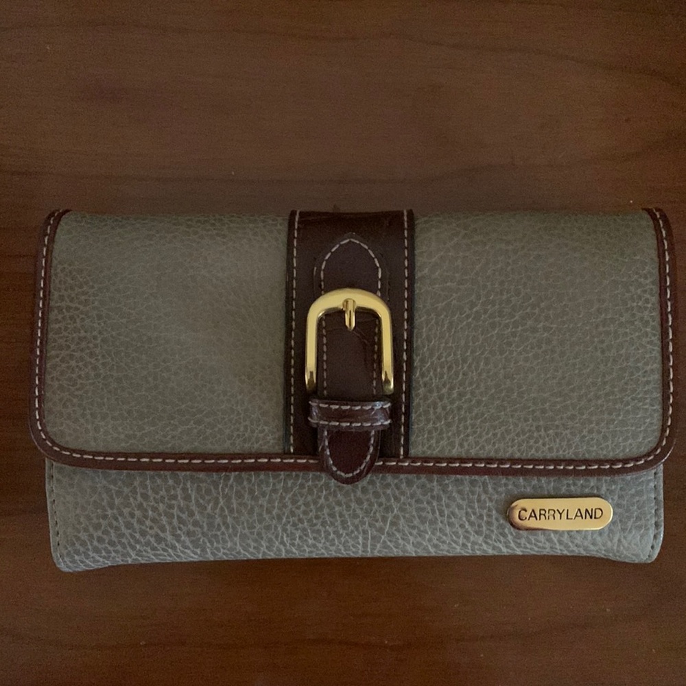 Carryland Wallet with Checkbook Case (faux leather)
